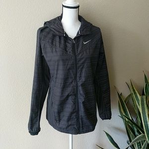 Nike Black Windbreaker Size M